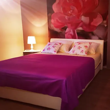 Ivan Apartment *